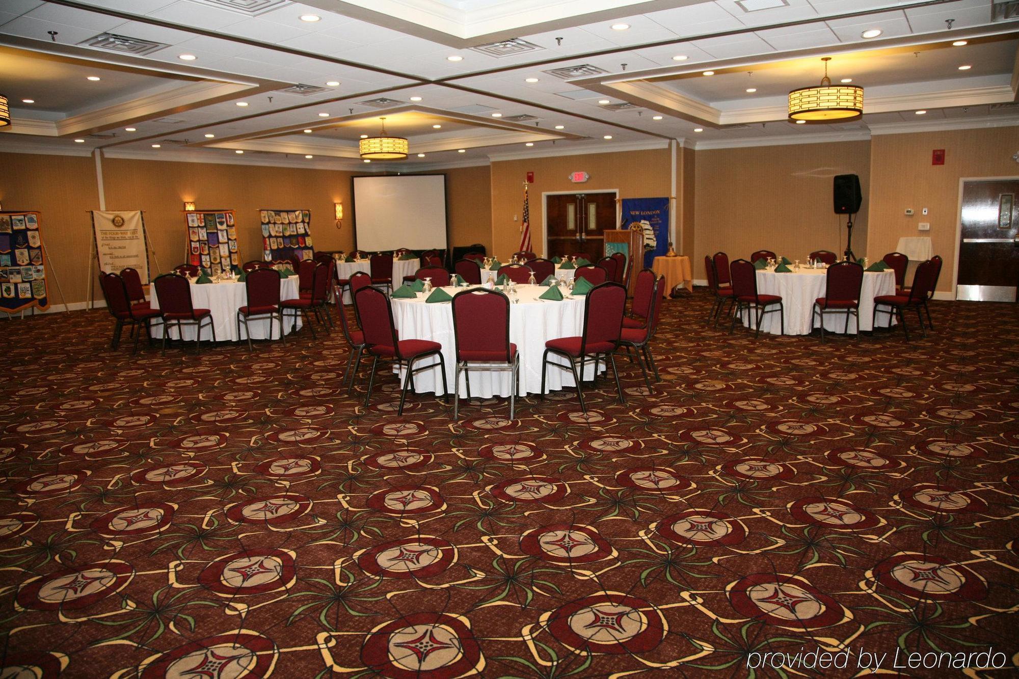 Holiday Inn New London By Ihg Bagian luar foto