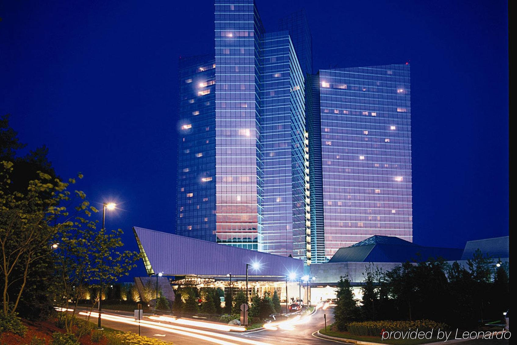 Holiday Inn New London By Ihg Bagian luar foto